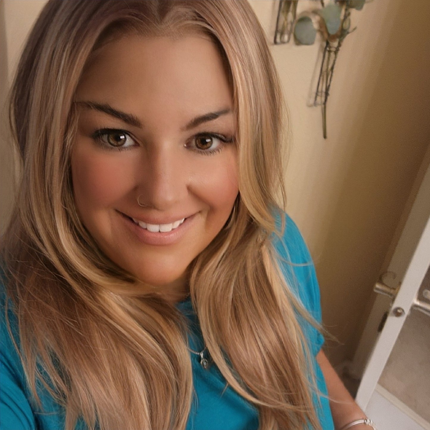 Angie Warm Blonde