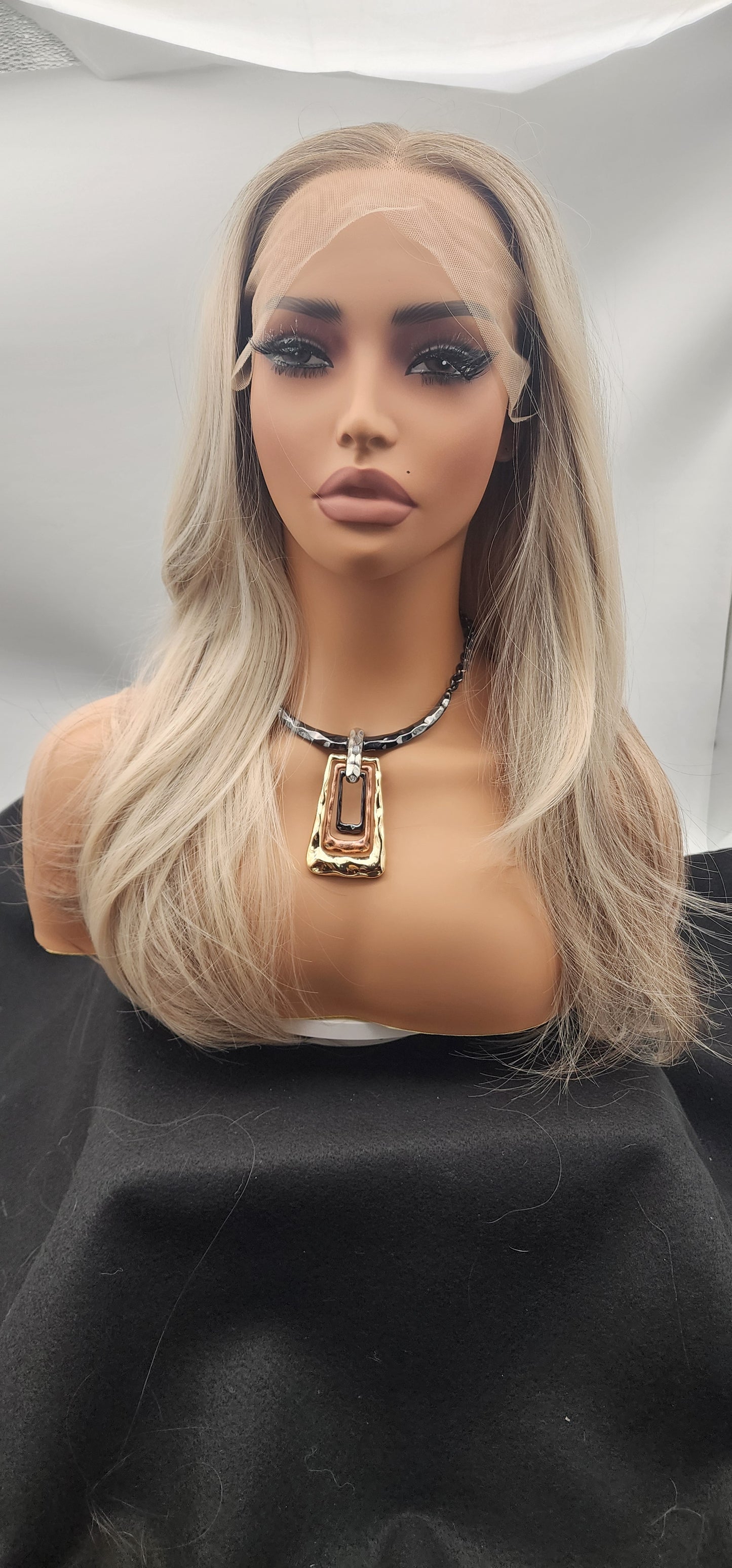 Angie Neutral Blonde