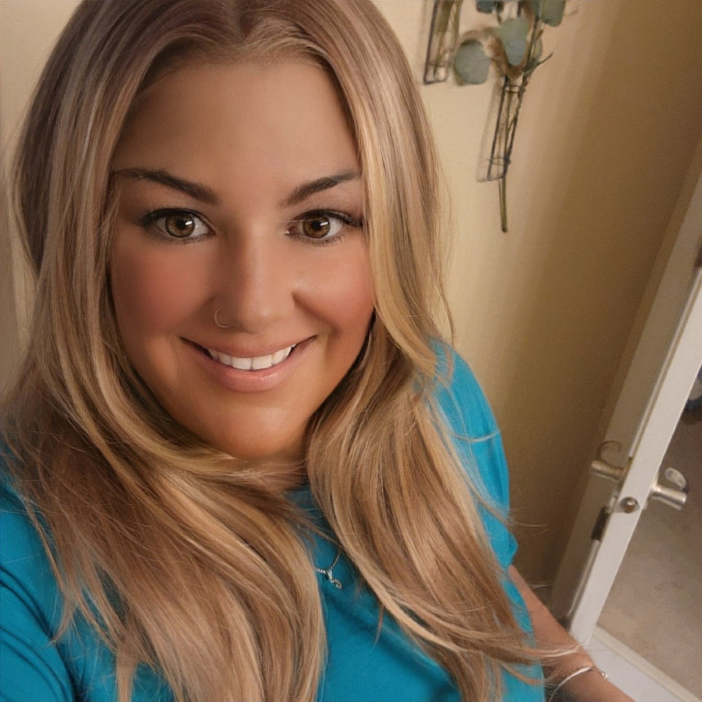 Angie Warm Blonde